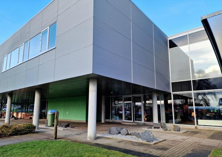 Billede af indgang til Mercantec