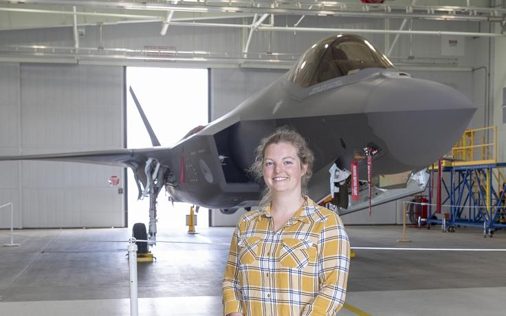 Viborg-elever i kampfly-praktik